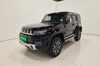 北京越野 北京BJ40 2024款 2.0T 城市猎人荣耀版
