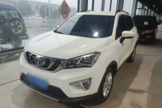 长安CS15 2016款 1.5L 手动时尚版