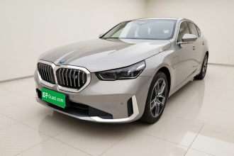宝马i5 2024款 eDrive 35L M运动套装