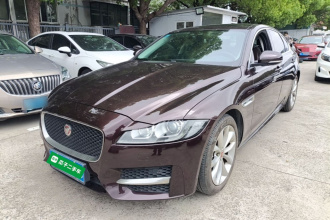 捷豹XF 2016款 XF 2.0T 两驱R-Sport运动版