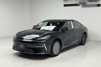 吉利银河 银河星耀8 2025款 130km EM-i 尊享版