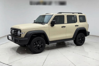 坦克300 2025款 2.0T 征服者