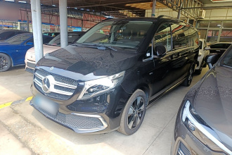 奔驰V级 2021款 V 260 L 长轴距尊贵版