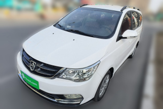 宝骏730 2021款 1.5L 手动时尚型 7座