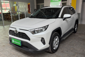 丰田 RAV4荣放 2023款 2.0L CVT两驱都市版