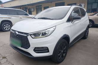 比亚迪 元新能源 2019款 EV360 智联领尚型