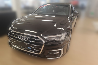 奥迪A6L 2025款 45 TFSI quattro 臻选动感型