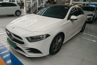 奔驰A级 2022款 改款 A 180 L 运动轿车