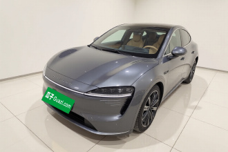 鸿蒙智行 智界R7 2025款 增程 331km Ultra