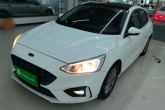 福特 福克斯 2020款 两厢 EcoBoost 180 自动锋潮型