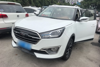 众泰T300 2017款 1.5L 手动尊享型