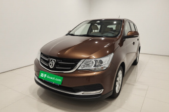 宝骏730 2016款 1.5L 手动标准型 7座