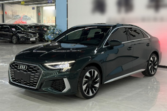 奥迪A3 2024款 A3L Limousine 35 TFSI 时尚运动型