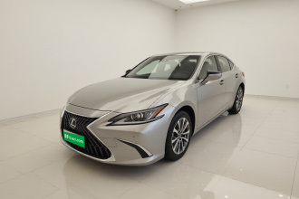雷克萨斯ES 2023款 200 卓越版