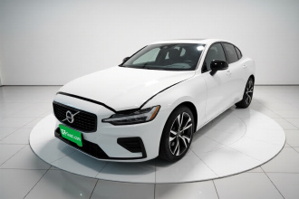 沃尔沃S60 2021款 T4 智远运动版