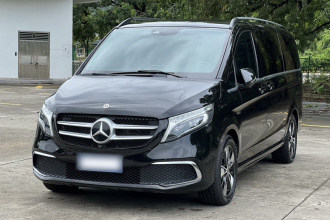 奔驰V级 2021款 V 260 尊贵版