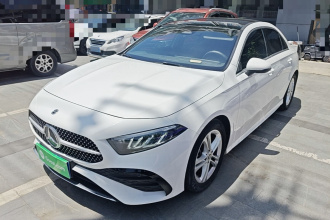 奔驰A级 2023款 A 180 L