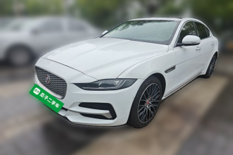 捷豹XEL 2020款 2.0T 200PS S进取优雅版