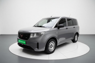 五菱汽车 五菱宏光PLUS 2019款 1.5T 手动标准型 5座