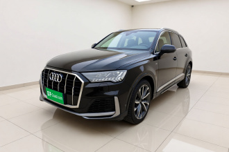 奥迪Q7 2023款 55 TFSI quattro S line运动型