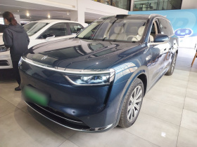 鸿蒙智行 问界M8 2025款 增程 Max+版 53.4kWh 5座版