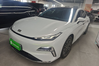 吉利银河 银河星耀8 2025款 130km EM-i 尊享版