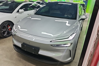 乐道L60 2025款 60kWh 后驱版