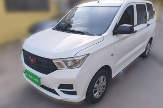 五菱汽车 五菱宏光 2021款 改款 1.5L S基本型 液压助力LAR