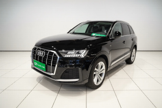 奥迪Q7 2022款 45 TFSI quattro S line运动型