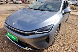 宝骏享境 2025款 插混 140km豪华版