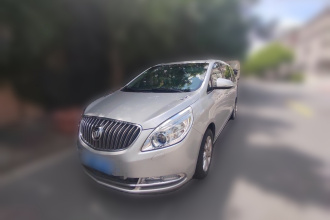 别克GL8 2014款 3.0L GT豪华商务豪雅版