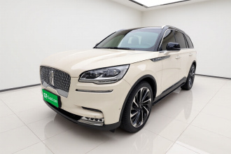 林肯 飞行家 2021款 3.0T V6 四驱行政版