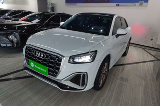 奥迪Q2L 2022款 35 TFSI 时尚动感型
