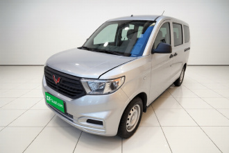 五菱汽车 五菱宏光V 2022款 1.5L劲取版电动助力LAR