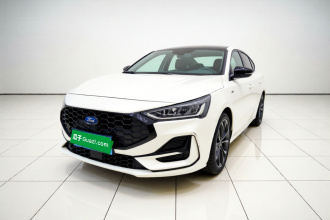 福特 福克斯 2022款 两厢 EcoBoost 180 自动ST Line