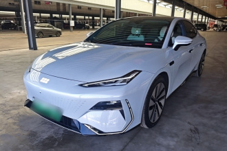 吉利银河 银河E8 2024款 665km 后驱星舰 远航版