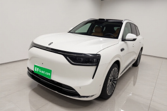 鸿蒙智行 问界M8 2025款 增程 Ultra版 53.4kWh 5座版 (192线激光雷达）