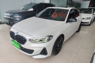 宝马1系 2021款 125i M运动曜夜版