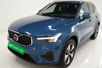沃尔沃XC40 2023款 B3 智远豪华版