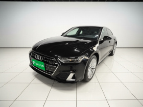 奥迪A7L 2024款 45TFSI S-line 筑梦型 流晶套装
