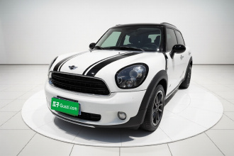 MINI Countryman 2016款 1.6T COOPER ALL4 Fun装备控