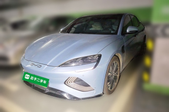 比亚迪 海豹 2022款 550km 标准续航后驱版尊贵型