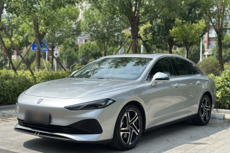 荣威D7 2023款 DMH 125km 旗舰版