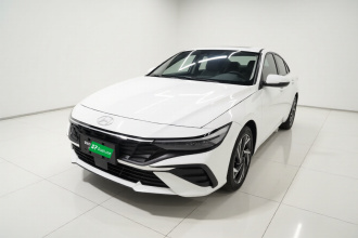 现代 伊兰特 2023款 1.5L CVT LUX尊贵版