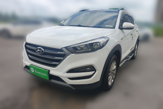 现代 途胜 2018款 1.6T 双离合两驱15周年特别版