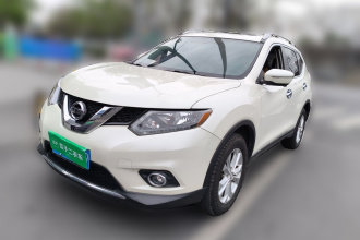 日产 奇骏 2014款 2.5L CVT尊享版 4WD