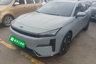 吉利银河 银河L6 2025款 EM-i 140km 探索+版