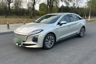 红旗E-QM5 2022款 431km 充电乐享版