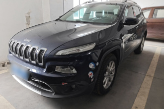 Jeep 自由光 2017款 2.0L 优越版