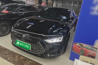 比亚迪 汉 2024款 DM-i 荣耀版 121KM 尊贵型